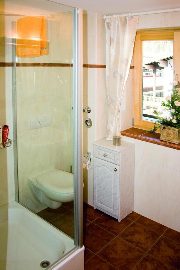Ferienwohnung Kaiserin Reit im Winkl Bagian luar foto